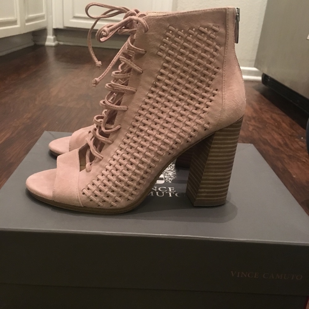 Vince Camuto lace up booty, dusty rose suede